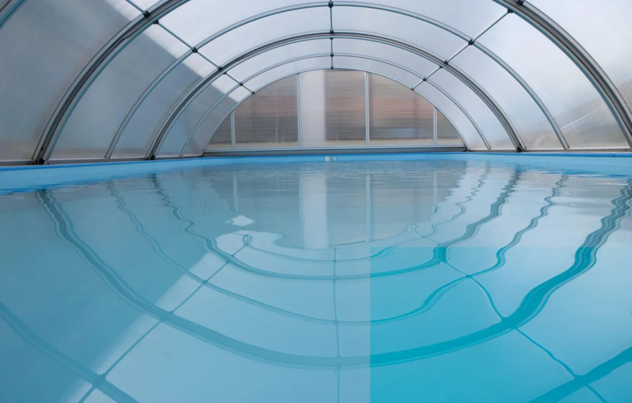 La Piscine Rochelaise Pisciniste La Rochelle Une Large Gamme Dabris De Piscine Concus Pour Repondre A Toutes Vos Exigences